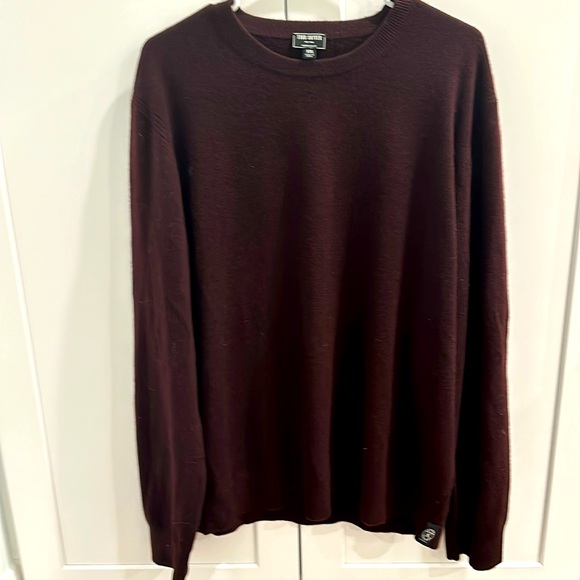 Cashmere. 100% cashmere maroon sweater!